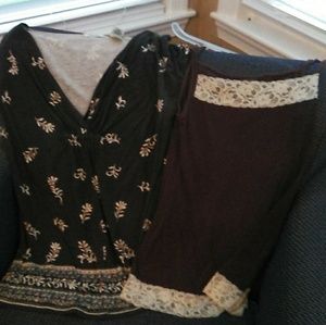 V-Neck shirt / Tank Top Trimmed in Lace